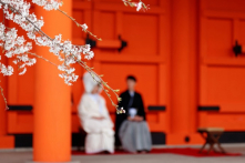 Nguồn gốc của cách nói “nam tả nữ hữu”