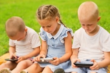 Ép 5 con “cai nghiện điện thoại”, kết quả khiến người mẹ kinh ngạc