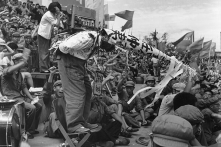 Rời bỏ hay ở lại với ĐCSTQ: Ngã rẽ lịch sử tạo nên số phận học giả