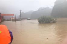 5 người chết, 8 người mất tích, 19.749 người phải sơ tán trong mưa lũ