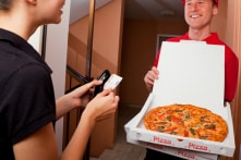 Cựu kỹ sư SpaceX mở nhà hàng pizza với “đầu bếp” robot, chỉ mất 45 giây để làm ra một chiếc
