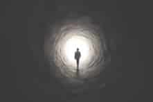 Nghiên cứu hàng ngàn trải nghiệm cận tử: Tinh thần con người độc lập với bộ não