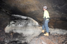 Bí ẩn tộc người sinh tồn trong ống dung nham ngập băng từ hơn 10.000 năm trước