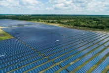 Trung Quốc và kế hoạch đẩy sản phẩm dư thừa sang châu Phi khi bị phương Tây tăng thuế