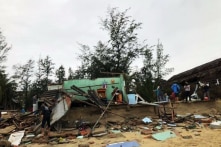 18 người bị thương, hơn 1.500 mái nhà bị sập, tốc mái trong bão số 13