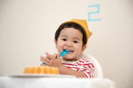 Trẻ 0-3 tuổi cần bổ sung những vitamin và khoáng chất nào?