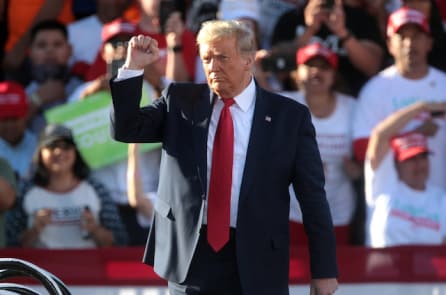 Lựa chọn nào cho Tổng thống Trump khi “lưới đánh cá” đã bị thủng?