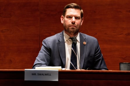 Scandal tình dục của Dân biểu Swalwell gây chấn động chính trường California