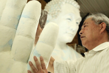 Bức tượng Đức Phật và chuyện đời của một nhà điêu khắc