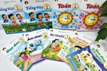 Trả lời chất vấn sách giáo khoa vi phạm Luật, đại biểu nói Bộ trưởng trả lời “lạc đề”