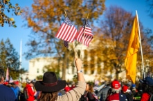 Kẻ độc tài không có súng