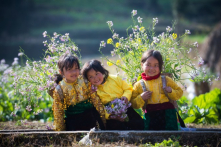 Cuộc vui xuân của đồng bào thượng du Miền Bắc