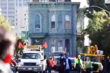 San Francisco: Ngôi nhà 139 năm tuổi di chuyển trên đường phố