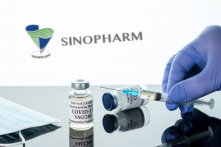 Ai công nhận vắc-xin Sinopharm? Chiến tranh sinh học đang được chú ý