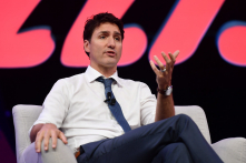 Tăng thuế đối với người giàu, Canada muốn “đánh thổ hào, phân ruộng đất”?