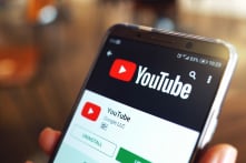 Sau Meta, đến lượt YouTube chặn chức năng kiếm tiền của một loạt kênh truyền thông Nga