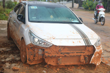 TP Phan Thiết: Bùn cát đỏ lại ập xuống, đổ tràn như thác lũ