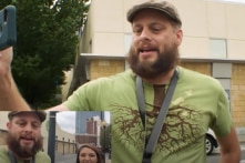 Người đàn ông ở Mỹ có “siêu năng lực” nói ngược và hát ngược