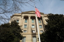 Cơ quan thực thi pháp luật Mỹ kiểm soát tài sản của các tài phiệt Nga thế nào?