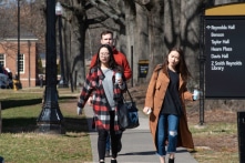 Trung Quốc trừng phạt sinh viên đang học tập tại Mỹ do nói xấu chế độ