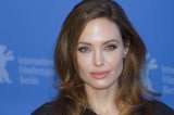 Angelina Jolie mở TK Instagram đăng lá thư cầu cứu của cô gái Afghanistan
