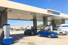 Giá xăng tại Mỹ tăng 1,25 USD/Gallon kể từ năm ngoái