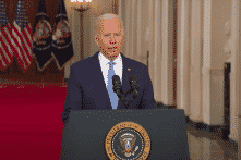 TT Biden cam kết sẽ sơ tán an toàn cho 100-200 người Mỹ cuối cùng còn lại ở Afghanistan