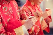 Tục làm náo loạn phòng tân hôn của Trung Quốc bắt nguồn từ đâu?