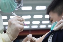 Bản ghi nhớ nội bộ của FDA liên hệ các ca tử vong ở trẻ em với vắc-xin COVID-19