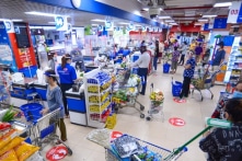 Chính phủ Việt Nam đề xuất giảm thuế GTGT từ 10% xuống 8%