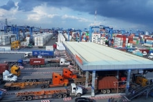 Sau Hải Phòng, TP.HCM chính thức thu phí cảng biển từ ngày 1/4/2022