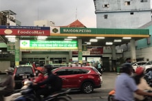 Thuế bảo vệ môi trường đối với xăng dầu dự kiến giảm từ 500-1.000 đồng