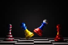 Chiến tranh Nga-Ukraine ảnh hưởng kinh tế toàn cầu: Ai lợi, ai hại?