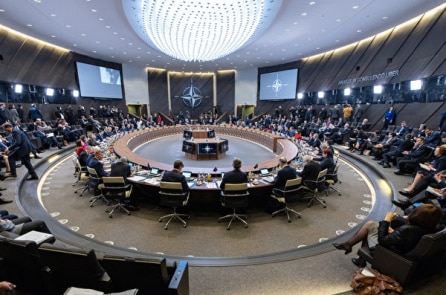 Blog: Nga sắp không đối phó được, ĐCSTQ còn đối phó được không?