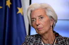 Ngân hàng Trung ương ECB tăng lãi suất, đồng Euro trở lại cao hơn USD