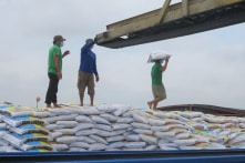 Việt Nam xuất khẩu khởi sắc trong hơn 8 tháng, thặng dư thương mại đạt 4,6 tỷ USD