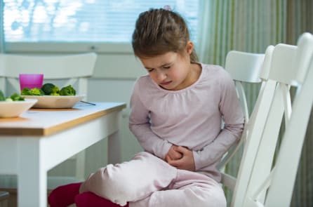 Ngộ độc thực phẩm: Sơ cứu và chữa trị tại nhà với nguyên liệu có sẵn trong bếp