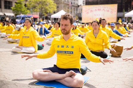 23 Tổng chưởng lý Hoa Kỳ ủng hộ khiếu nại của học viên Pháp Luân Công