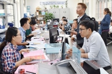 Lương cơ sở công nhân viên chức tăng lên mức 1,8 triệu đồng/tháng từ 1/7/2023