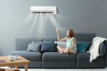 Vệ sinh điều hòa không khí đúng cách để bảo vệ sức khỏe gia đình bạn