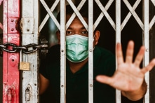 Hồng Bác Học: Trung Quốc là nhà tù lớn nhất thế giới