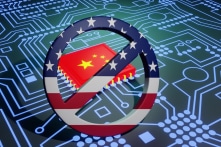 Lệnh cấm chip mới làm tê liệt sự phát triển của Trung Quốc về AI và siêu máy tính
