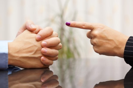 Làm thế nào để đáp lại lời phán xét ‘kém duyên’ của người khác?