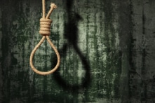 Thanh Hóa: Nam sinh lớp 5 tử vong trong tư thế treo cổ tại nhà