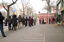 Đại dịch tái bùng phát khiến nhà máy và chuỗi cung ứng Trung Quốc rối loạn