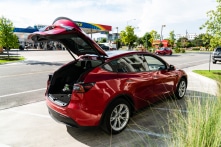 Tesla Model Y là chiếc xe bán chạy nhất ở châu Âu trong tháng 11
