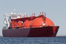 Châu Âu nhập khẩu khí LNG trên biển của Nga tăng kỷ lục