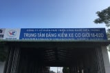 nam dinh bon can bo trung tam dang kiem xe co gioi 18 02d cung mot chu ga ra o to bi bat