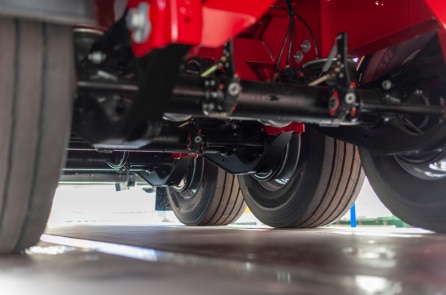 Nhật Bản yêu cầu áp dụng công nghệ tránh đạp nhầm chân ga ô tô