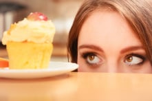 Làm thế nào để kiểm soát ham muốn trước cám dỗ? 